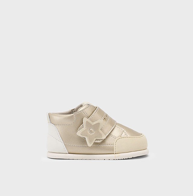 Bota estrela Mayoral
